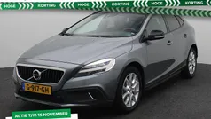 Grijs Gebruikt 2019 Volvo V40 CC Stationwagen | € 20.945 (Eerlijke prijs)