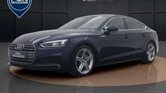Blauw, metallic lak Gebruikt 2019 Audi A5 Sportback S-Line Hatchback | € 32.450 (Eerlijke prijs)