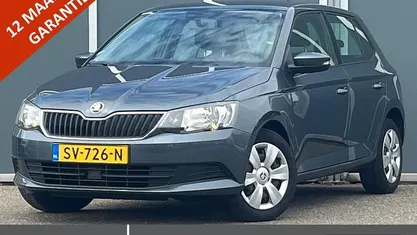 Grijs Gebruikt 2017 Skoda Fabia Ambition Hatchback | € 9.895 (Eerlijke prijs)