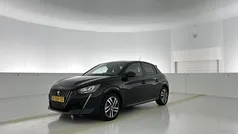 Zwart Gebruikt 2021 Peugeot 208 Allure Hatchback | € 17.890 (Eerlijke prijs)
