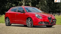 Rood Gebruikt 2016 Alfa Romeo Giulietta Competizione Hatchback | € 21.899 (Eerlijke prijs)