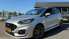 Grijs Gebruikt 2022 Ford Fiesta ST-Line Hatchback | € 18.950 (Eerlijke prijs)