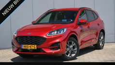 Rood Gebruikt 2023 Ford Kuga ST-Line X SUV | € 34.995 (Eerlijke prijs)