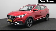 Rood Gebruikt 2020 MG ZS Luxury Sedan | € 15.495 (Eerlijke prijs)