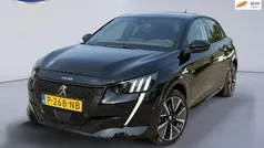 Zwart, metallic lak Gebruikt 2022 Peugeot e-208 GT Hatchback | € 19.750 (Eerlijke prijs)