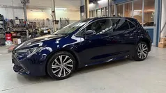 Blauw Gebruikt 2023 Toyota Corolla Hatchback | € 26.650 (Eerlijke prijs)