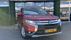 Rood Gebruikt 2015 Mitsubishi Outlander Edition SUV | € 17.950 (Eerlijke prijs)