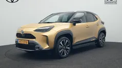 Goud, metallic lak Gebruikt 2022 Toyota Yaris Cross Executive SUV | € 28.445 (Eerlijke prijs)