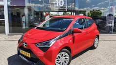 Rood Gebruikt 2019 Toyota Aygo X-play Hatchback | € 10.995 (Eerlijke prijs)