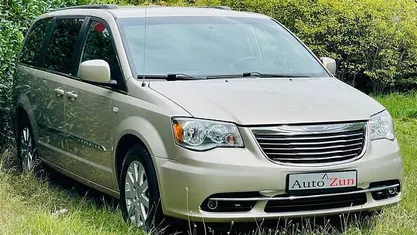 Goud Gebruikt 2013 Chrysler Grand Voyager Limited MPV | € 20.450 (Eerlijke prijs)