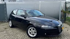 Zwart (metallic) Gebruikt 2006 Alfa Romeo 147 Veloce Hatchback | € 1.999 (Eerlijke prijs)