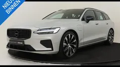 Grijs Gebruikt 2022 Volvo V60 R-Design Stationwagen | € 43.890 (Eerlijke prijs)