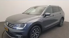 Grijs Gebruikt 2018 VW Tiguan Allspace Comfortline SUV | € 25.450 (Goede deal)
