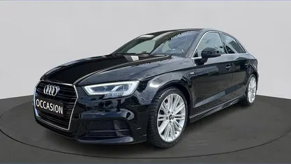 Zwart Gebruikt 2019 Audi A3 S-Line Sedan | € 19.440 (Eerlijke prijs)
