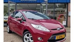 Rood Gebruikt 2011 Ford Fiesta Titanium Hatchback | € 7.495 (Eerlijke prijs)