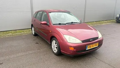 Occasion 2000 Ford Focus Ambiente Hatchback | € 1.199 (Eerlijke prijs)