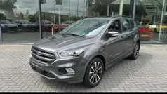 Grijs Gebruikt 2017 Ford Kuga ST-Line SUV | € 19.995 (Eerlijke prijs)