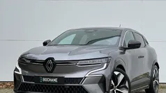 Grijs Gebruikt 2022 Renault Mégane Techno Hatchback | € 26.740 (Eerlijke prijs)