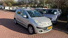 Grijs (metallic) Gebruikt 2011 Nissan Pixo Acenta Hatchback | € 3.450 (Eerlijke prijs)