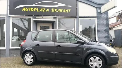Occasion Renault Scénic II Dynamique 135 PK (99 kW) 2005 MPV