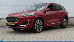 Rood Gebruikt 2022 Ford Kuga Vignale SUV | € 30.500 (Eerlijke prijs)