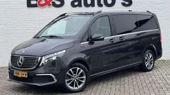 Grijs, metallic lak Gebruikt 2023 Mercedes EQV300 Avantgarde MPV | € 47.900 (Eerlijke prijs)