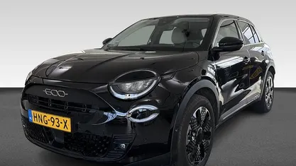 Occasion Fiat 600 La Prima 101 PK (74 kW) 2025 Zwart SUV