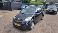 Zwart Gebruikt 2012 Peugeot 107 Access Hatchback | € 4.250 (Eerlijke prijs)