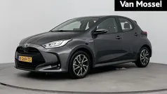 Grijs Gebruikt 2021 Toyota Yaris Hatchback | € 20.940 (Eerlijke prijs)