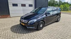 Zwart Gebruikt 2012 Mercedes B180 MPV | € 7.950 (Eerlijke prijs)