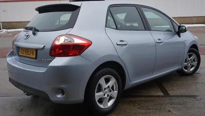 Gebruikt 2011 Toyota Auris Hybrid Hatchback | € 9.995 (Eerlijke prijs)