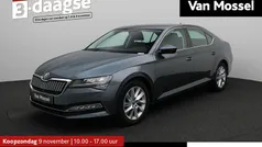 Grijs Gebruikt 2021 Skoda Superb Business Line Hatchback | € 23.445 (Super prijs)