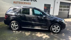 Zwart Gebruikt 2007 Mercedes 350 SUV | € 11.500 (Eerlijke prijs)