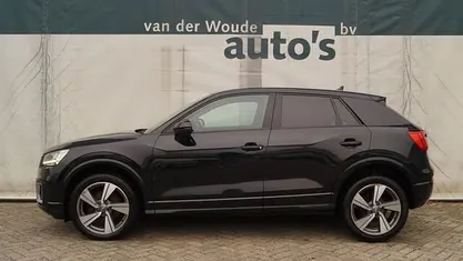 Zwart Gebruikt 2017 Audi Q2 Design SUV | € 14.900 (Eerlijke prijs)