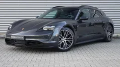 Grijs Gebruikt 2022 Porsche Taycan Sport Turismo Sedan | € 57.850 (Goede deal)