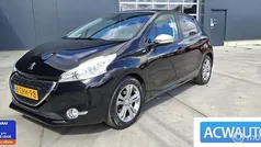Gebruikt 2015 Peugeot 208 Style Hatchback | € 3.950 (Eerlijke prijs)