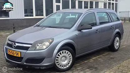 Occasion Opel Astra Essentia 125 PK (91 kW) 2006 Grijs Stationwagen