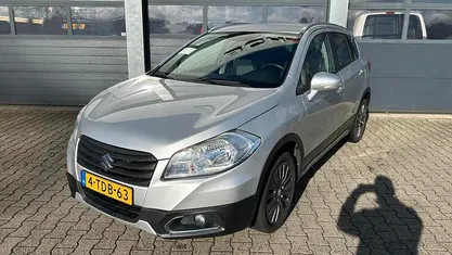 Grijs Gebruikt 2014 Suzuki SX4 S-Cross Exclusive SUV | € 12.830 (Eerlijke prijs)