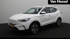 Wit Gebruikt 2023 MG ZS Luxury Sedan | € 22.995 (Eerlijke prijs)