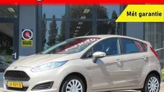 Bruin Gebruikt 2016 Ford Fiesta Style Hatchback | € 8.900 (Eerlijke prijs)