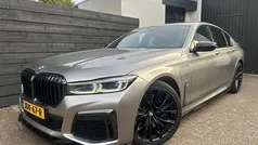 Grijs Gebruikt 2019 BMW 745e Executive Sedan | € 51.950 (Eerlijke prijs)
