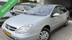 Grijs Gebruikt 2004 Citroën C5 Hatchback | € 999 (Eerlijke prijs)