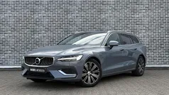 Grijs Gebruikt 2022 Volvo V60 Inscription Stationwagen | € 37.194 (Eerlijke prijs)