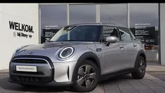 Grijs Gebruikt 2023 Mini Cooper Classic Hatchback | € 25.450 (Eerlijke prijs)