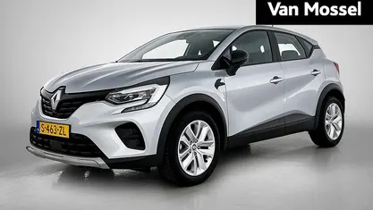 Grijs Gebruikt 2023 Renault Captur Evolution SUV | € 20.435 (Eerlijke prijs)