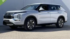 Wit Nieuw 2025 Mitsubishi Outlander SUV | € 50.395 (Eerlijke prijs)