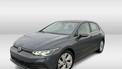 Grijs (metallic) Occasion 2021 VW Golf VII Highline Hatchback | € 24.950 (Eerlijke prijs)