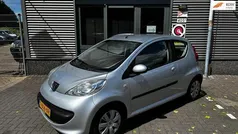Grijs Gebruikt 2009 Peugeot 107 Hatchback | € 2.950 (Eerlijke prijs)