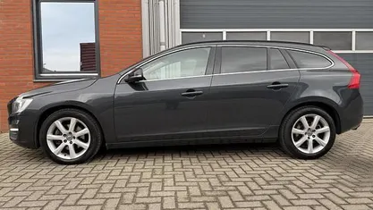 Occasion Volvo V60 Momentum 152 PK (111 kW) 2015 Grijs Stationwagen