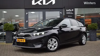Occasion 2025 Kia Ceed Hatchback | € 28.445 (Eerlijke prijs)